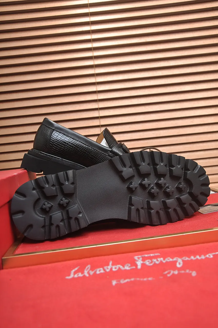 Men's shoes 💰680💶 [Ferragamo/Ferragamo] The latest model in the counter. Original imported high-quality cowhide with open sides + imported 🐂 water-dyed cowhide lining + original luxury metal buckle + original combination outsole. Comparison without pressure 38--45 (45 is custom-made and cannot be returned or exchanged)